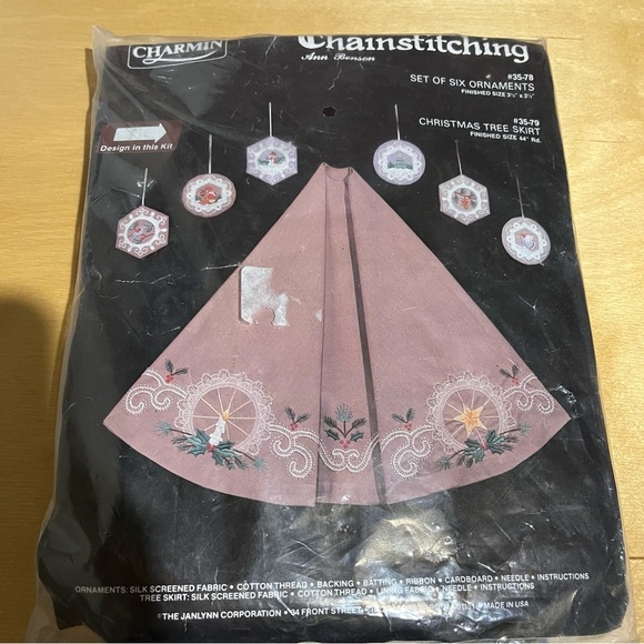 charmin Office New Charmin Chainstitching Kit Tree Skirt Six